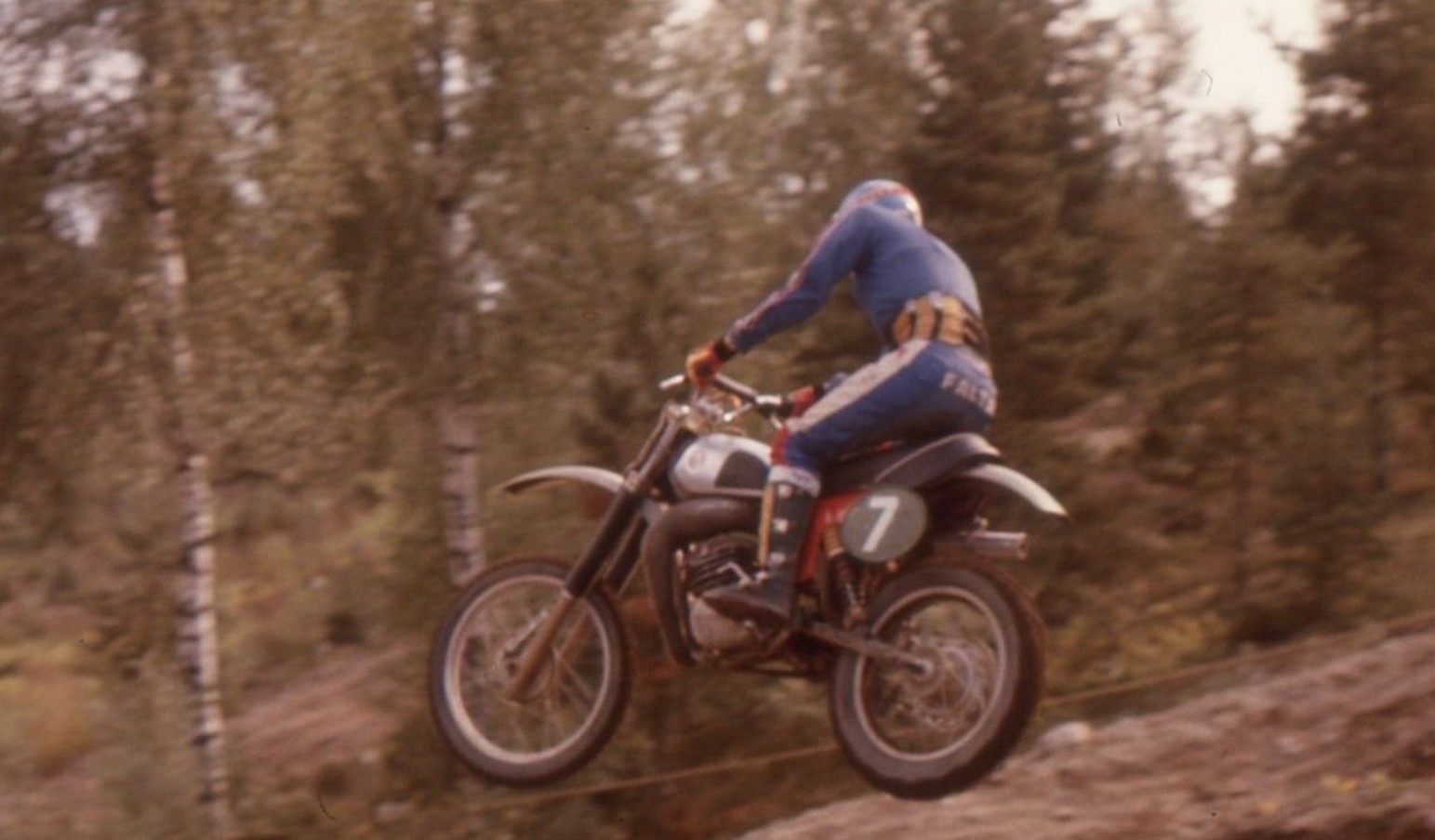 CZ-tehdastiimin nousu ja hiipuminen 125cc MM-sarjassa 1975–1981